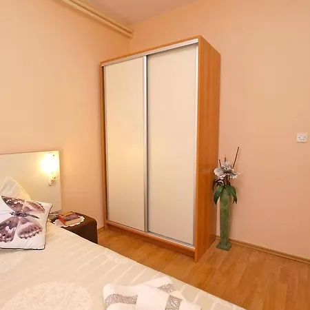 Lili Gæstehus 3*